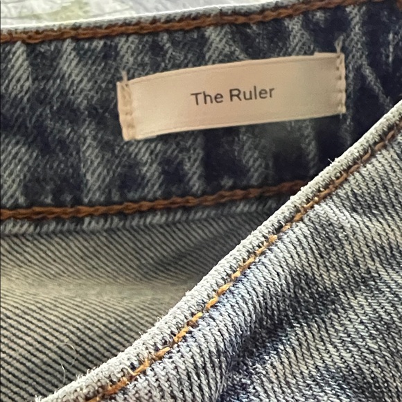 Frame Denim Women's The Ruler Straight Leg Jeans in light blue - Picture 4 of 7